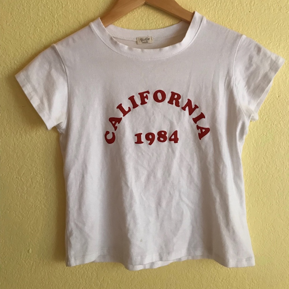 California Brandy Melville Cropped Tee😍